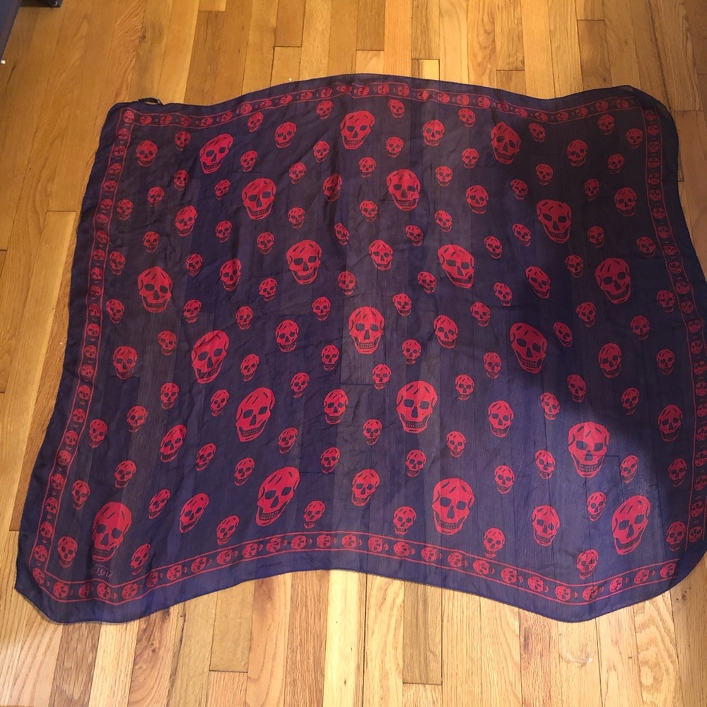 Alexander McQueen Scull Scarf